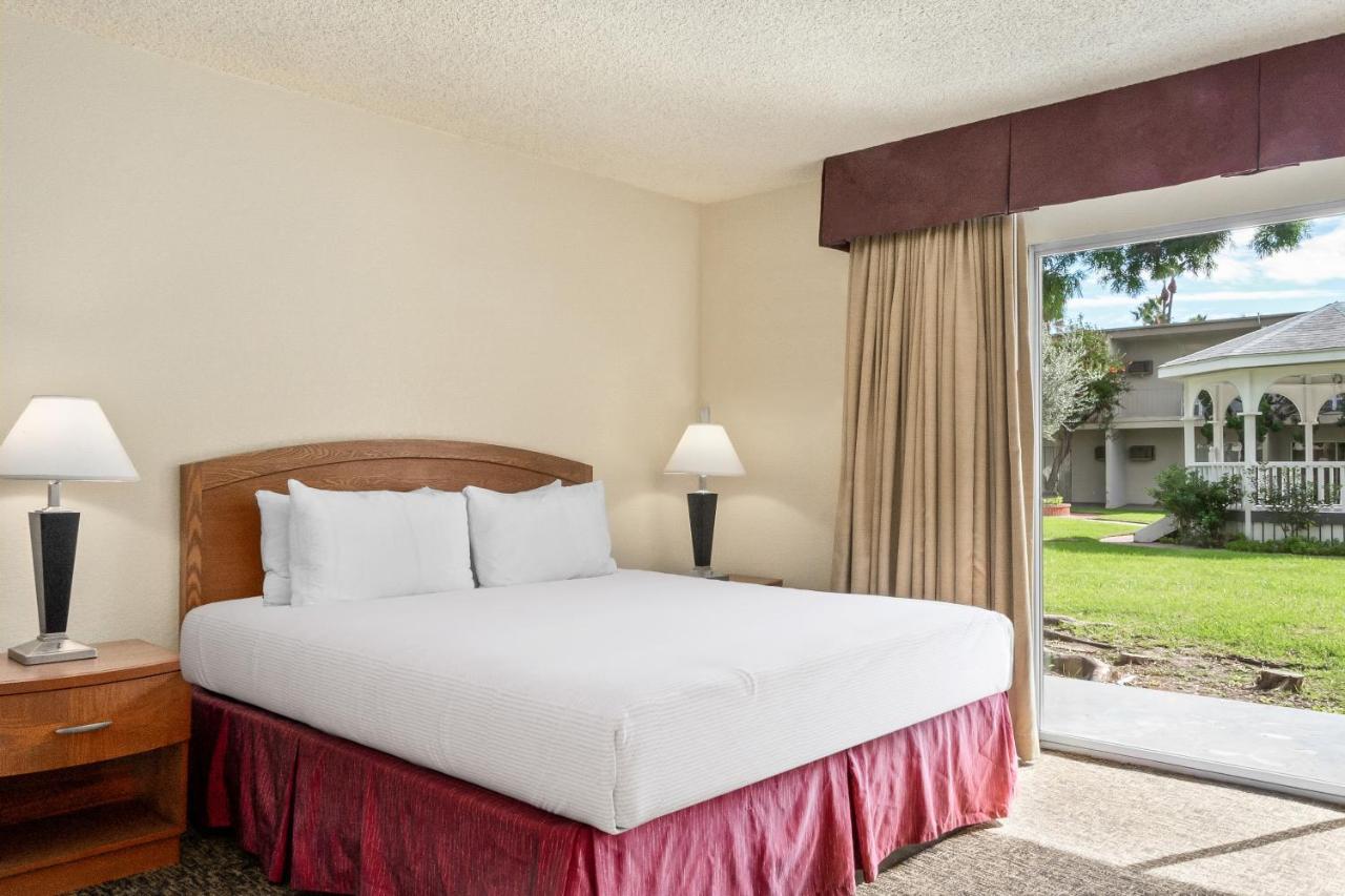 Golden Sails Hotel Long Beach Ngoại thất bức ảnh